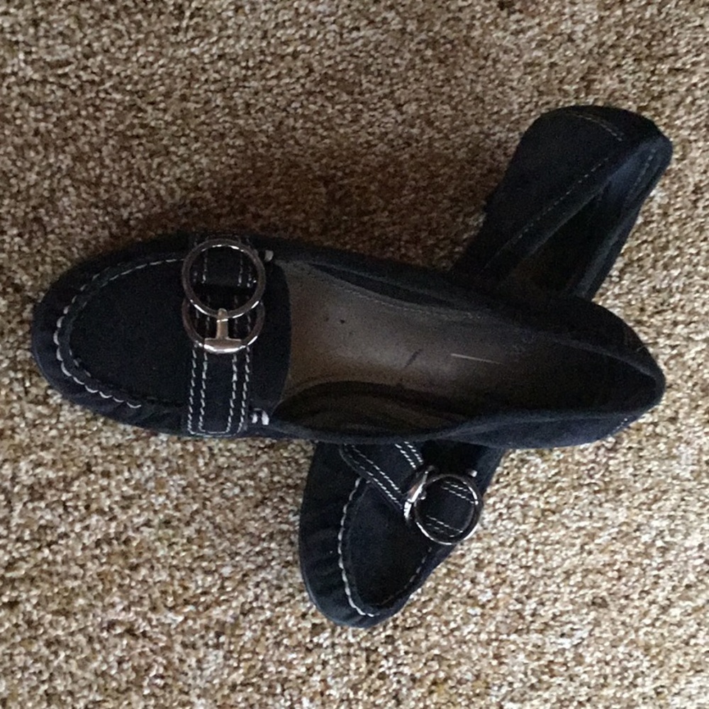 Linda Paulo, black, suede shoe